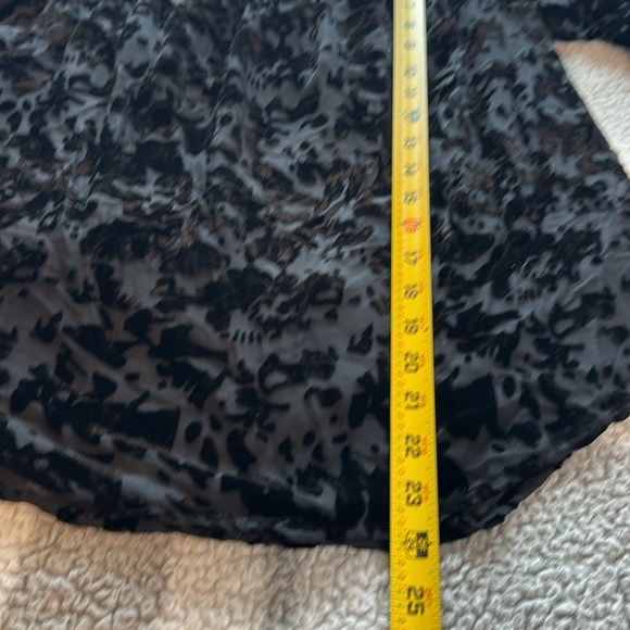 Rock & Republic Black Top Burn Out Velvet Gathered Neck Dark Whimsigoth Y2K M - Picture 9 of 9